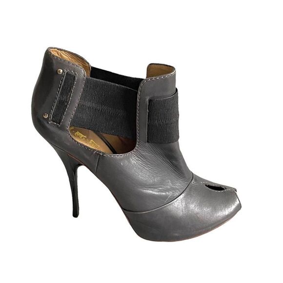 L.A.M.B by Gwen Stefani Gray Leather Peel Toe Stiletto Heel Ankle Boots 10 - Picture 1 of 11